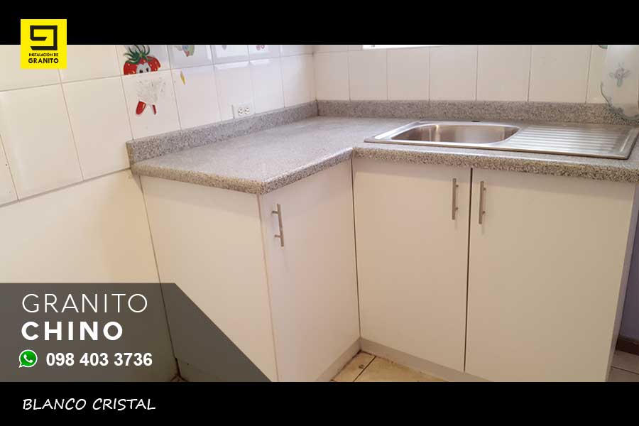granito-blanco-crital-sector-valle-de-los-chillos-carpintero-(021) DECORACION DE MESON EN TU COCINA