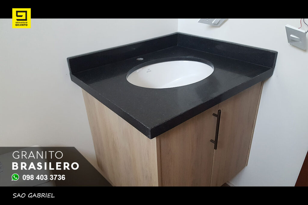 granito-brasileño-negro-absoluto-sector-seminario-mayor-quito-018