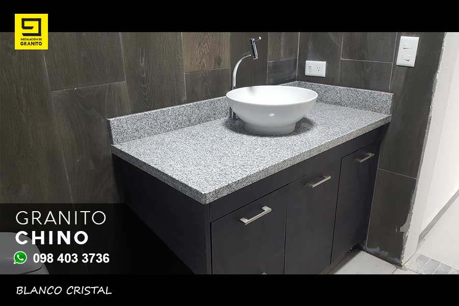 Baños-granito-blanco-cristal-madera-sector-el-batan-004