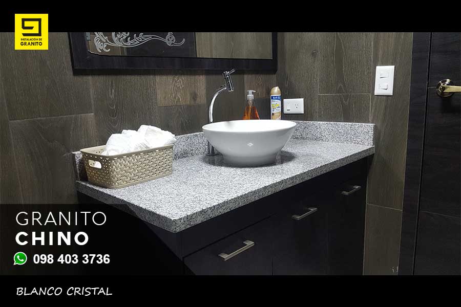Baños-granito-blanco-cristal-madera-sector-el-batan-006