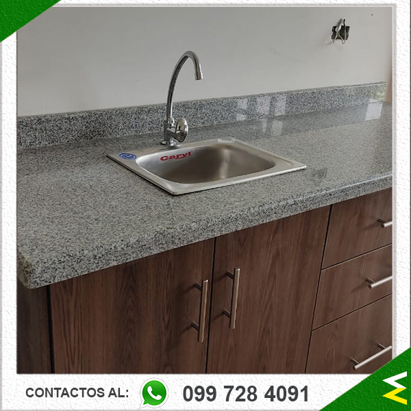 instalacion-de-granito-blanco-cristal-sector-quito-sur-(0010)