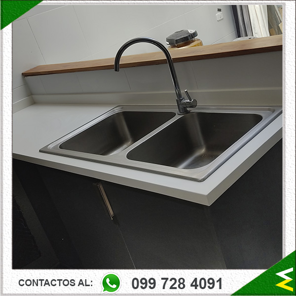 instalacion-de-cocina madera cuarzo blanco-sector-quito-sur-(0032)