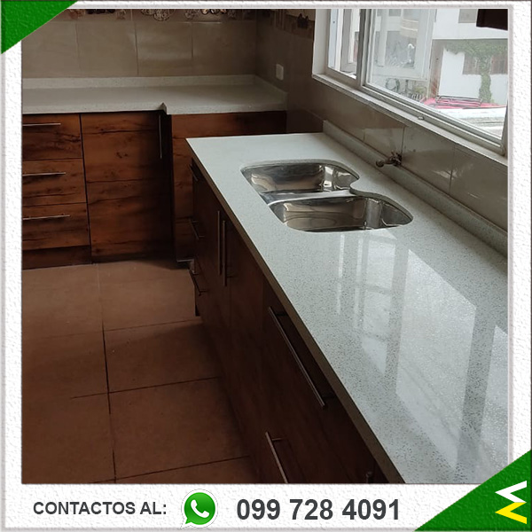 instalacion-de-cocina madera cuarzo blanco con destellos (2)-sector-quito-sur-(005)