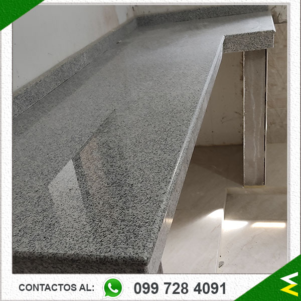 instalacion-de-granito-blanco-cristal-sector-quito-sur-(004)
