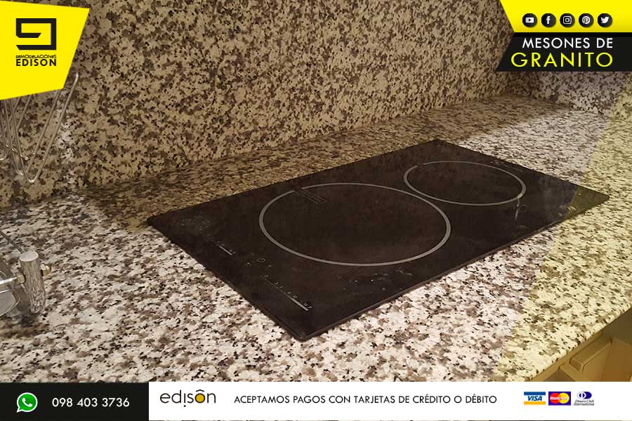 GRANITO BLANCO CRISTAL INSTALADO EN MESON DE COCINA blanco cristal arreglo sector 6 de diciembre.001