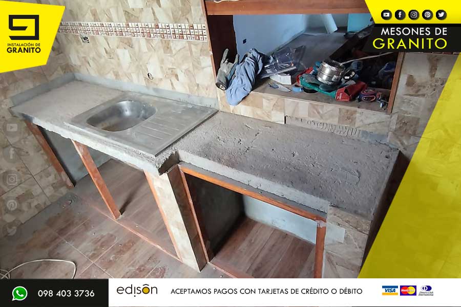 INSTALACION-DE-GRANITO-Y-CUARZO-MESON-BLANCO-CRISTAL-CON-FREGADERO-ACABADO-POZO-PULIDO-.0023plantilla-373-pag-web-catalogo