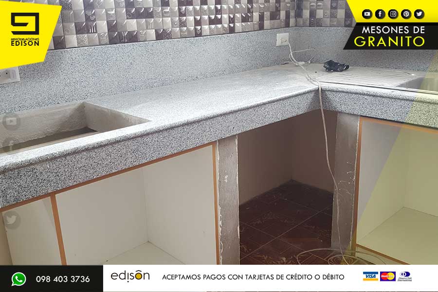 INSTALACION-DE-GRANITO-BLANCO-CRISTAL-EN-MESON.0033