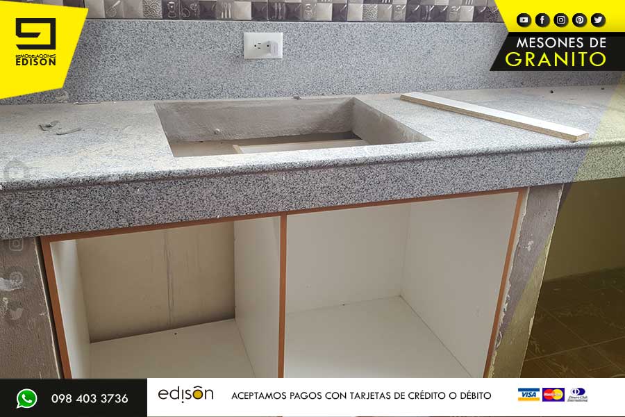 INSTALACION-DE-GRANITO-BLANCO-CRISTAL-EN-MESON.0034