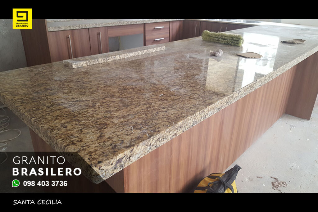 granito-brasileño-santa-cecilia-cocinas-modenas-sector-el-bosque-007