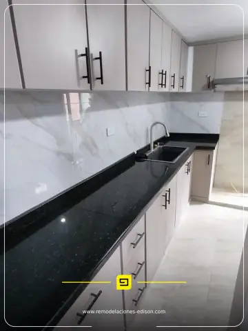 Cocina Granito VERDE UBATUBA Quito Norte - proyecto terminado
