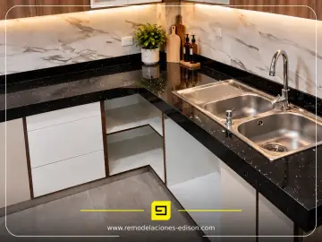 Cocina Cuarzo Negro Estelar Conocoto - proyecto terminado